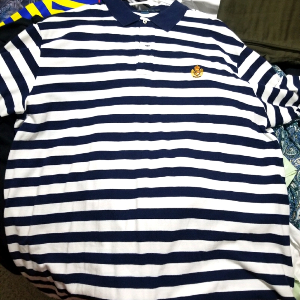 Short sleeve polo shirt